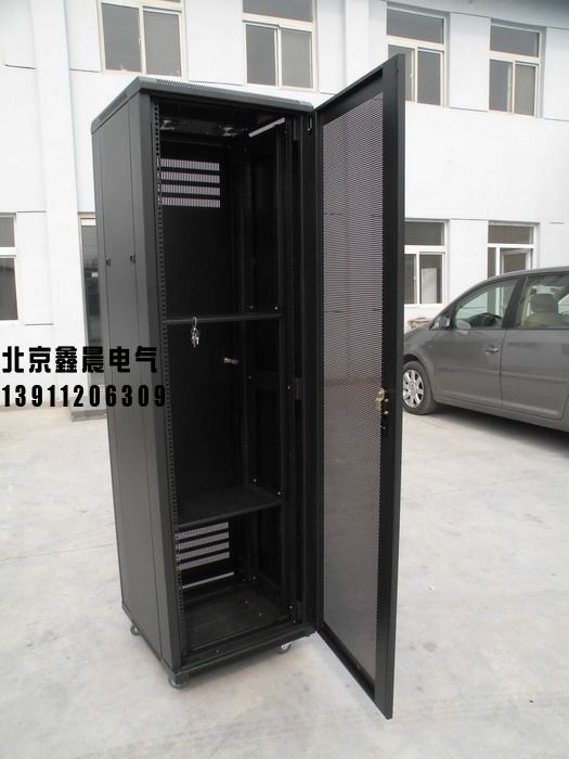 XC-4A九折型材仿威圖服務器機柜。4.jpg